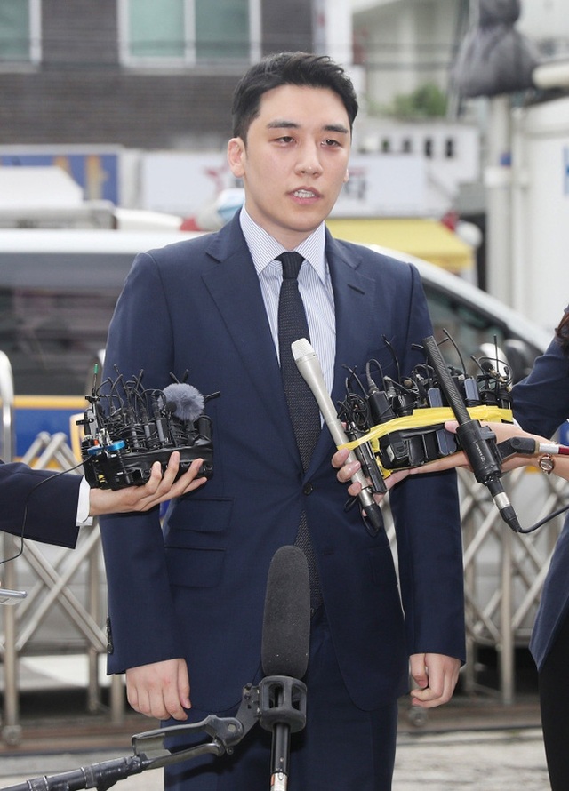 Seungri chính thức bị truy tố tội môi giới mại dâm và đánh bạc - 1 Seungri chính thức bị truy tố tội môi giới mại dâm và đánh bạc - 1