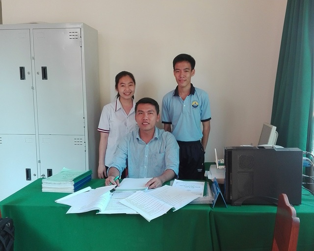 Gặp cán bộ y tế trường học 9X đam mê nghiên cứu lịch sử Đảng - 2 Gặp cán bộ y tế trường học 9X đam mê nghiên cứu lịch sử Đảng - 2