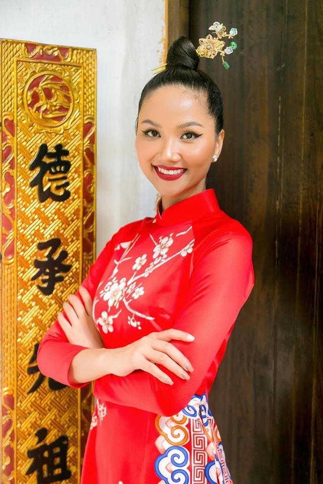 Sao Việt xin lỗi vì phát ngôn sai, nhắn nhủ giữ bình tĩnh: Bài học trong đại dịch - 6 Sao Việt xin lỗi vì phát ngôn sai, nhắn nhủ giữ bình tĩnh: Bài học trong đại dịch - 6