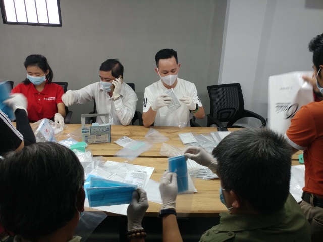 Sở Du lịch TPHCM phát khẩu trang miễn phí cho người dân và du khách - 4