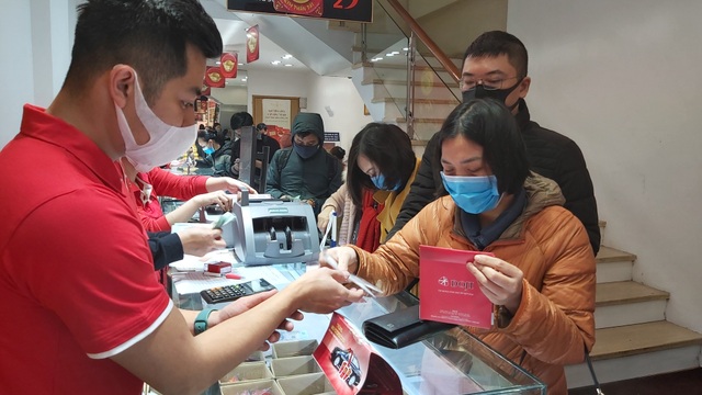 Mua vào, bán ra mất không 1 triệu đồng/lượng: Các cửa hàng vàng thưa thớt ngày vía Thần Tài - 4 Mua vào, bán ra mất không 1 triệu đồng/lượng: Các cửa hàng vàng thưa thớt ngày vía Thần Tài - 4
