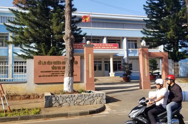 Nữ Giám đốc Sở sắp về hưu bổ nhiệm thần tốc nhiều cán bộ - 1 Nữ Giám đốc Sở sắp về hưu bổ nhiệm thần tốc nhiều cán bộ - 1