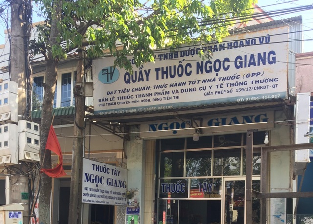Khẩu trang 37 ngàn đồng bán thành 120 ngàn đồng/hộp, nhà thuốc bị phạt 30 triệu đồng - 1 Khẩu trang 37 ngàn đồng bán thành 120 ngàn đồng/hộp, nhà thuốc bị phạt 30 triệu đồng - 1