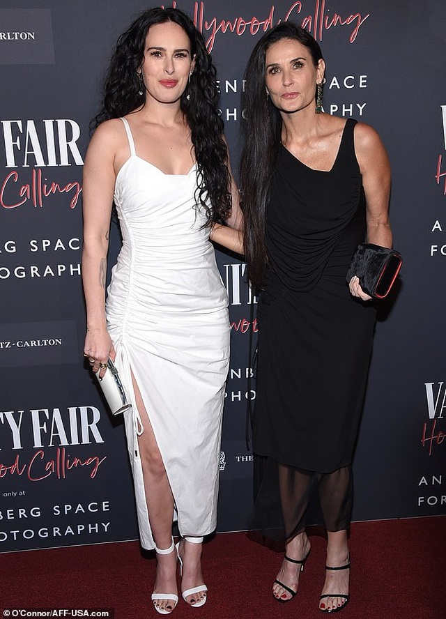 Demi Moore trẻ trung đáng ngưỡng mộ ở tuổi 58 - 4 Demi Moore trẻ trung đáng ngưỡng mộ ở tuổi 58 - 4