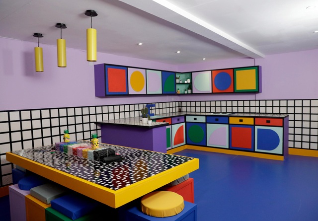 Cuộc sống thú vị trong ngôi nhà được xây dựng từ hơn 2 triệu mảnh lego - 5 Cuộc sống thú vị trong ngôi nhà được xây dựng từ hơn 2 triệu mảnh lego - 5