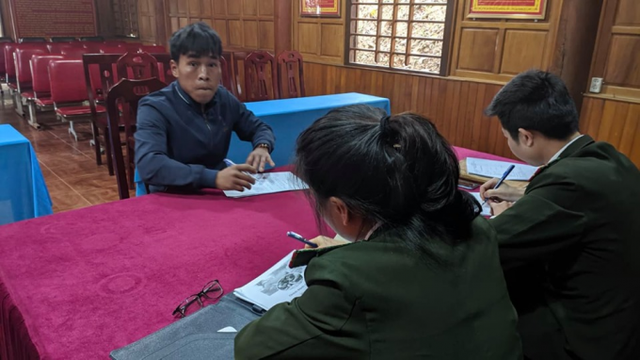 Triệu tập người đàn ông tung tin người cùng xã chết vì virus corona - 1 Triệu tập người đàn ông tung tin người cùng xã chết vì virus corona - 1