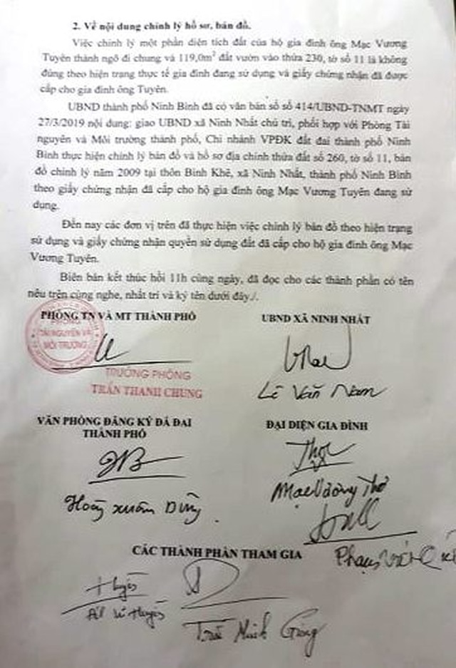 Ninh Bình: Xóa “con đường ma” trên đất dân vào đất người nhà Chủ tịch xã! - 5 Ninh Bình: Xóa “con đường ma” trên đất dân vào đất người nhà Chủ tịch xã! - 5