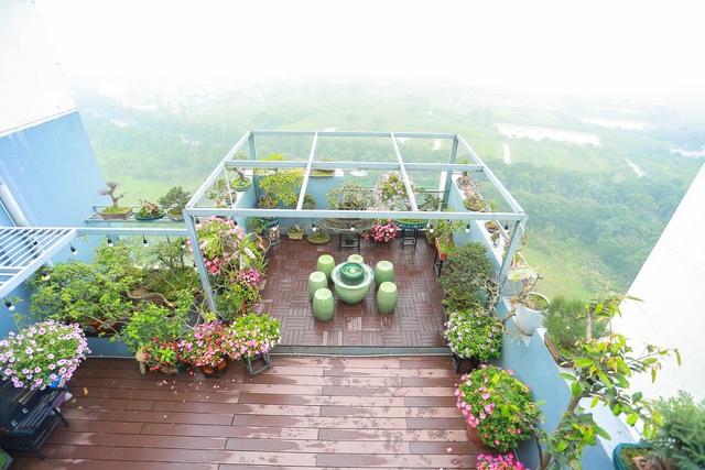 Choáng ngợp căn penthouse với sân vườn ngập cây xanh của doanh nhân Hà Nội - 1 Choáng ngợp căn penthouse với sân vườn ngập cây xanh của doanh nhân Hà Nội - 1
