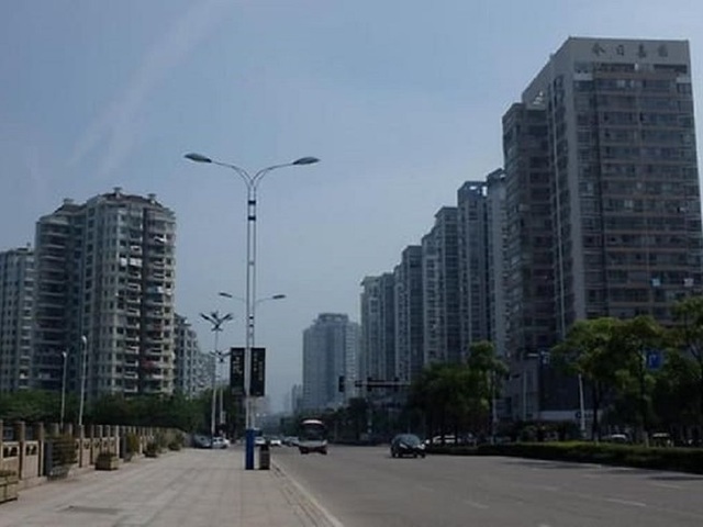 Cách tâm dịch 800km, người dân Trung Quốc chỉ được ra ngoài 2 ngày 1 lần - 3