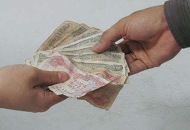Phòng tránh virus corona, hạn chế thanh toán bằng tiền mặt - 1
