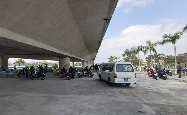 Phát hiện vali chứa thi thể trôi trên sông Hàn - 1