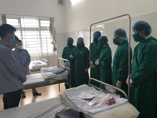 Vận hành máy tự động để xét nghiệm xác định Covid-19, cho kết quả nhanh - 2 Vận hành máy tự động để xét nghiệm xác định Covid-19, cho kết quả nhanh - 2
