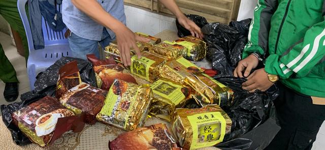 Bắt lô ma túy đá “khủng” lên đến 17kg - 2 Bắt lô ma túy đá “khủng” lên đến 17kg - 2