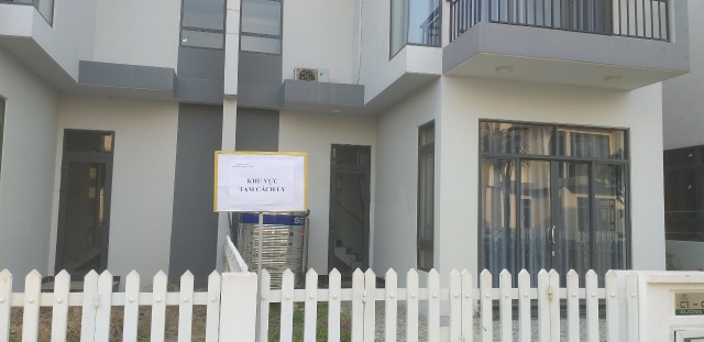 Hàng trăm người nghi nhiễm virus corona đều âm tính - 1