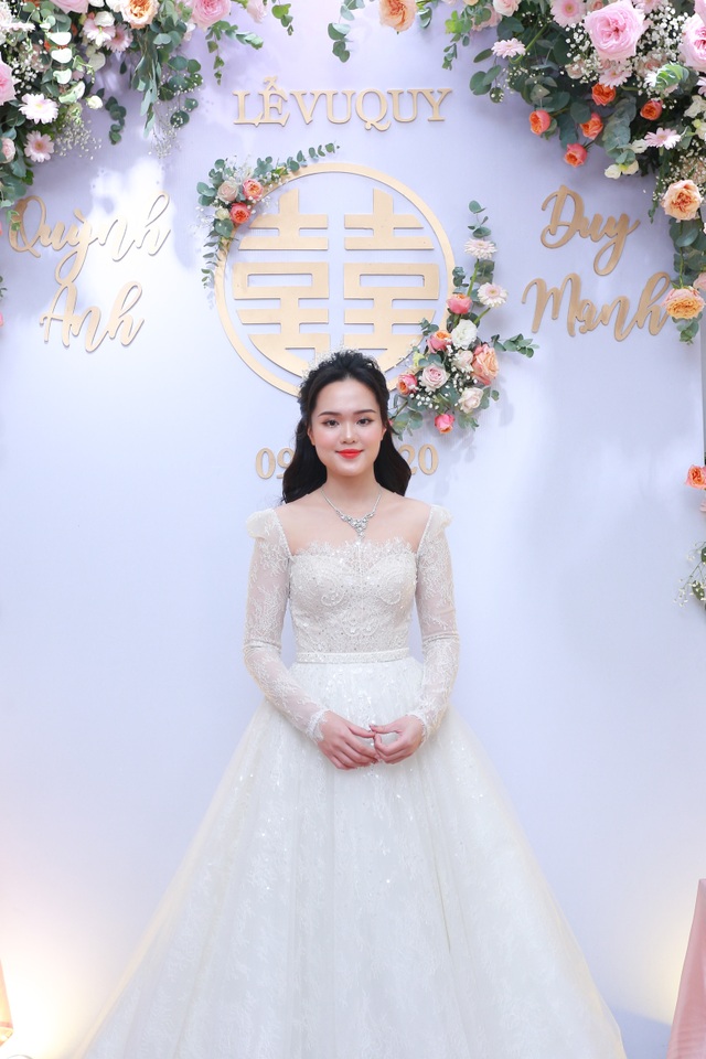 Đám cưới Duy Mạnh - Quỳnh Anh: Cặp đôi trao nhẫn, chính thức là vợ chồng - 24 Đám cưới Duy Mạnh - Quỳnh Anh: Cặp đôi trao nhẫn, chính thức là vợ chồng - 24