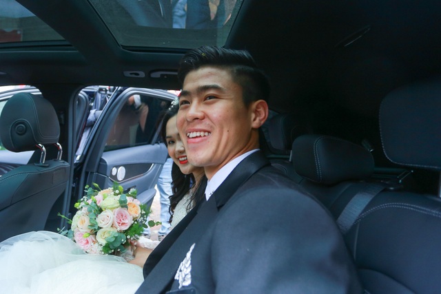 Đám cưới Duy Mạnh - Quỳnh Anh: Cặp đôi trao nhẫn, chính thức là vợ chồng - 30