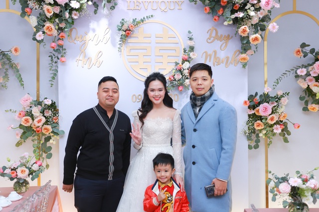 Đám cưới Duy Mạnh - Quỳnh Anh: Cặp đôi trao nhẫn, chính thức là vợ chồng - 23 Đám cưới Duy Mạnh - Quỳnh Anh: Cặp đôi trao nhẫn, chính thức là vợ chồng - 23