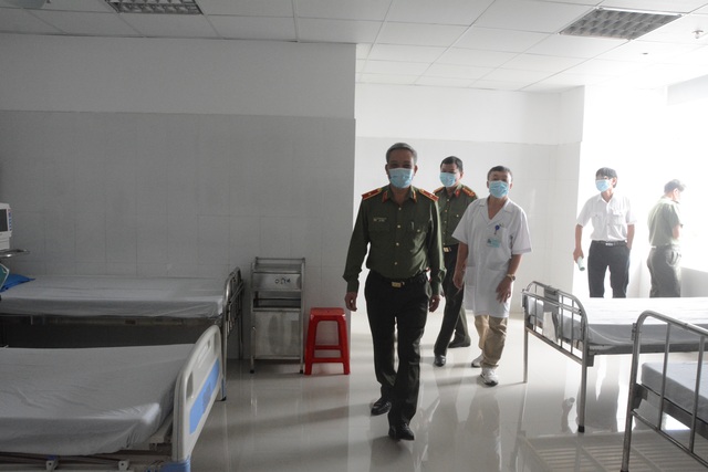 Bệnh viện đầu tiên tại miền Trung thực hiện được xét nghiệm virus corona - 6