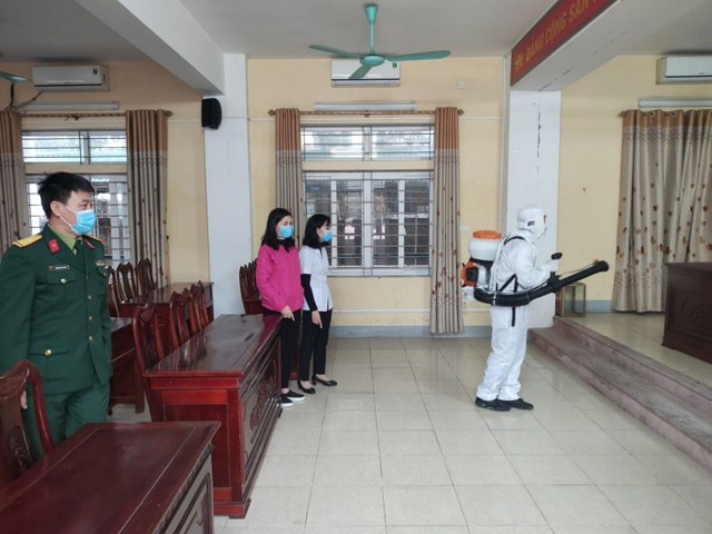 Nghệ An: Hàng trăm trường học phun thuốc khử trùng phòng chống virus Corona - 12 Nghệ An: Hàng trăm trường học phun thuốc khử trùng phòng chống virus Corona - 12