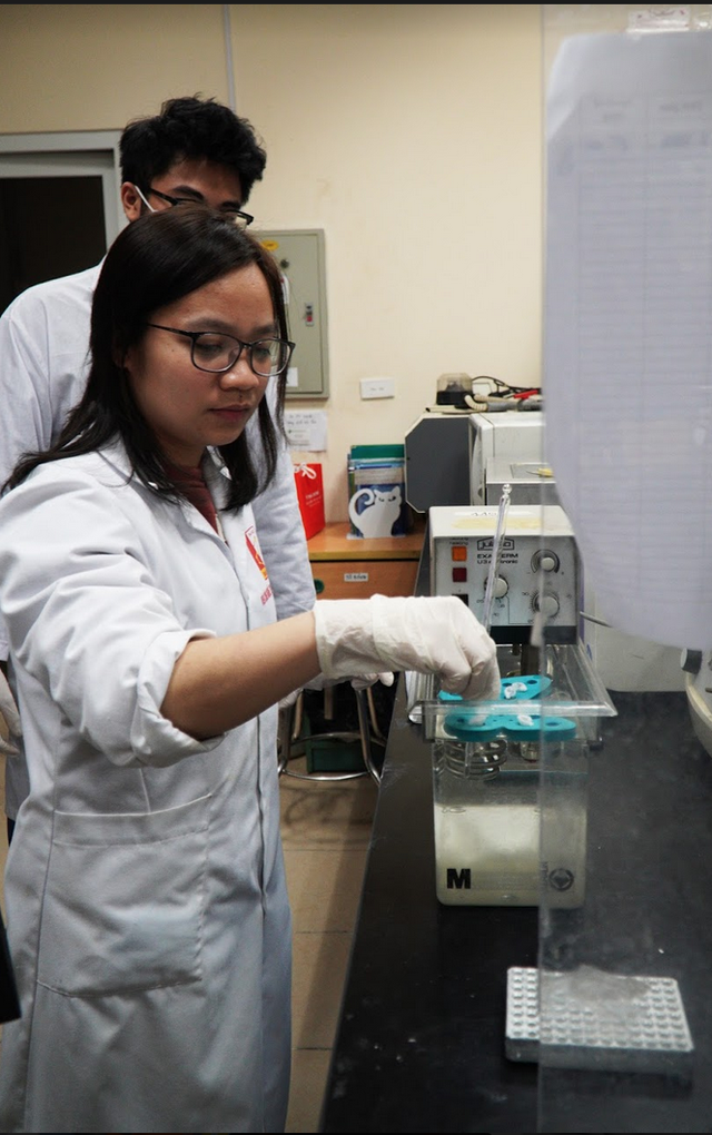 Nhóm nghiên cứu Việt đầu tiên chế tạo thành công bộ test nhanh virus corona - 5