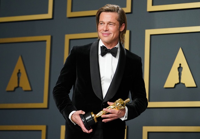 Brad Pitt rạng rỡ bên tượng vàng Oscar - 1 Brad Pitt rạng rỡ bên tượng vàng Oscar - 1