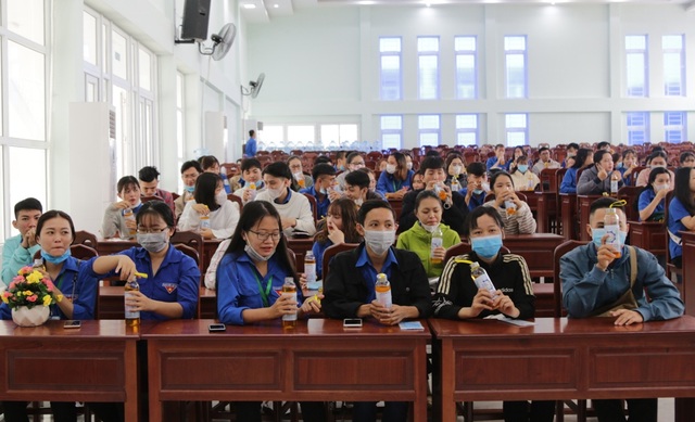 Trở lại trường, sinh viên ĐH Kiên Giang học ngay cách phòng virus Corona - 5