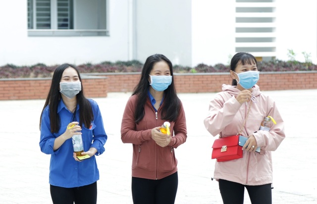 Trở lại trường, sinh viên ĐH Kiên Giang học ngay cách phòng virus Corona - 3