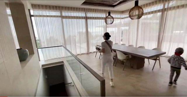 Cận cảnh biệt thự triệu đô bên bờ biển của gia đình Thu Minh - 4 Cận cảnh biệt thự triệu đô bên bờ biển của gia đình Thu Minh - 4