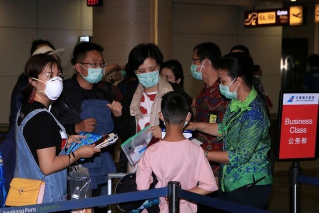 Về quê ăn Tết, hàng trăm ngàn người Trung Quốc mắc kẹt vì virus corona