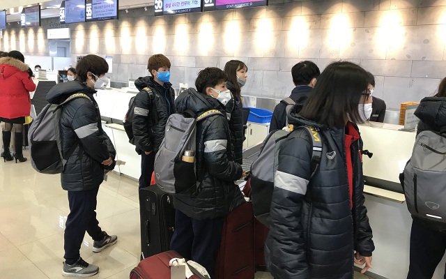 Đội tuyển nữ Việt Nam về nước sau thành công tại vòng loại Olympic - 6 Đội tuyển nữ Việt Nam về nước sau thành công tại vòng loại Olympic - 6