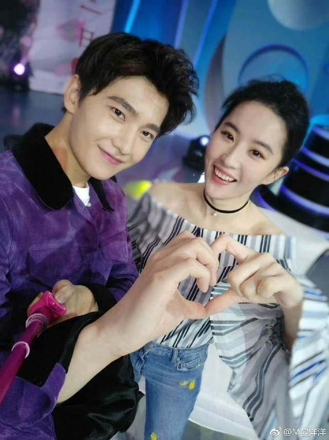 Xôn xao thông tin “Tiểu Long Nữ” Lưu Diệc Phi sắp lên xe hoa - 6 Xôn xao thông tin “Tiểu Long Nữ” Lưu Diệc Phi sắp lên xe hoa - 6