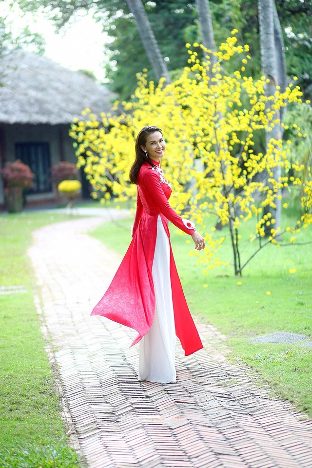 Người mẫu Anh Thư: Tôi học cách cười nhiều hơn mỗi ngày - 7 Người mẫu Anh Thư: Tôi học cách cười nhiều hơn mỗi ngày - 7