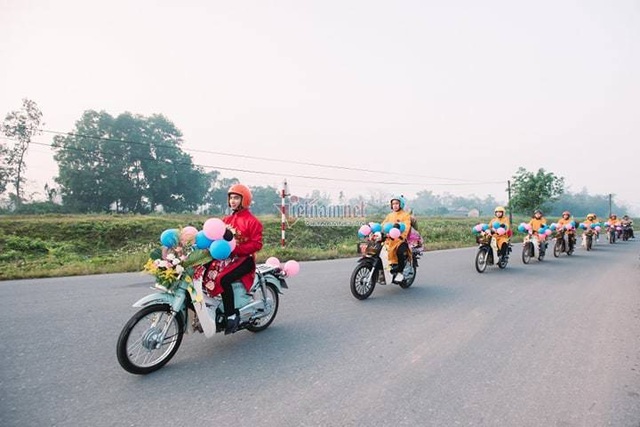 Chàng trai Quảng Trị đón dâu bằng loạt Honda Super Cub cũ cực chất - 2