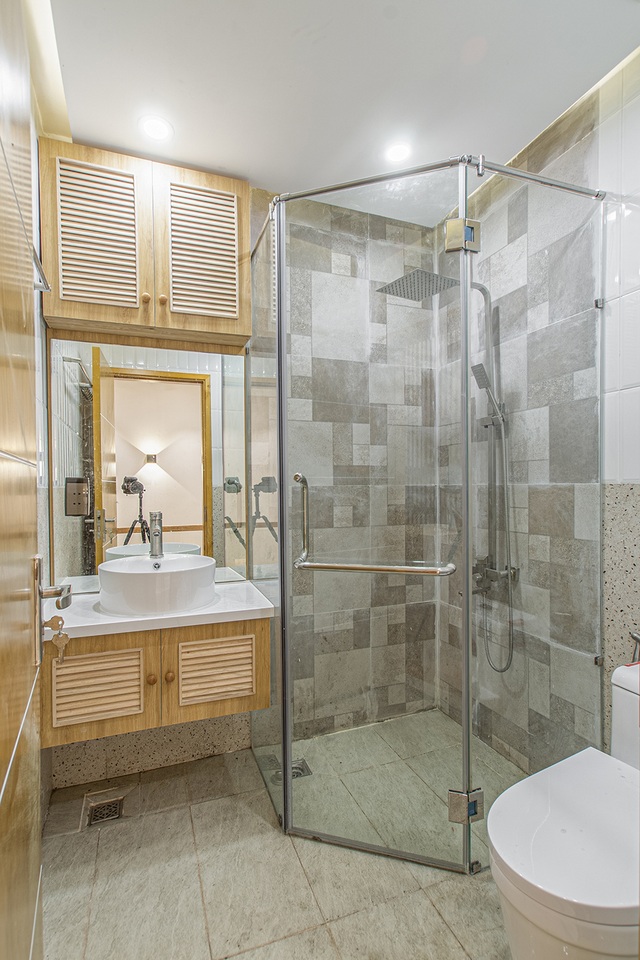 Nhà cũ hoang tàn “lột xác” đẹp như khách sạn vạn người mê - 7 Nhà cũ hoang tàn “lột xác” đẹp như khách sạn vạn người mê - 7