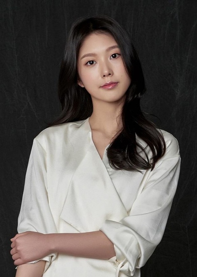 Yêu tinh Go Soo Jung đột ngột qua đời ở tuổi 25 - 4