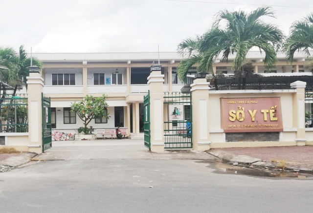 Hoãn phiên tòa xét xử nguyên Giám đốc Sở Y tế tỉnh Cà Mau - 1 Hoãn phiên tòa xét xử nguyên Giám đốc Sở Y tế tỉnh Cà Mau - 1