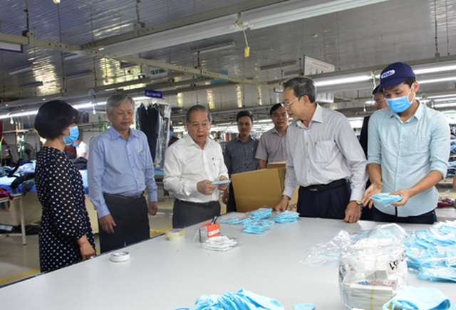 Thừa Thiên Huế cấp miễn phí khẩu trang vải kháng khuẩn cho toàn bộ HS, GV - 1 Thừa Thiên Huế cấp miễn phí khẩu trang vải kháng khuẩn cho toàn bộ HS, GV - 1