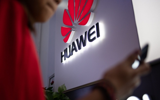 Mỹ chỉ trích Huawei thu thập dữ liệu bằng 