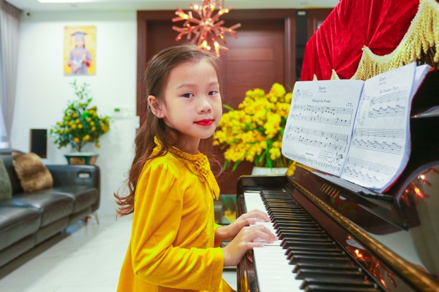 Cặp vợ chồng trẻ ở Hưng Yên bỏ phố, về quê làm biệt thự vườn đẹp hiếm có - 4