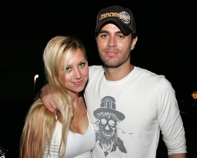 Enrique Iglesias và Anna Kournikova bí mật đón đứa con thứ ba - 4 Enrique Iglesias và Anna Kournikova bí mật đón đứa con thứ ba - 4