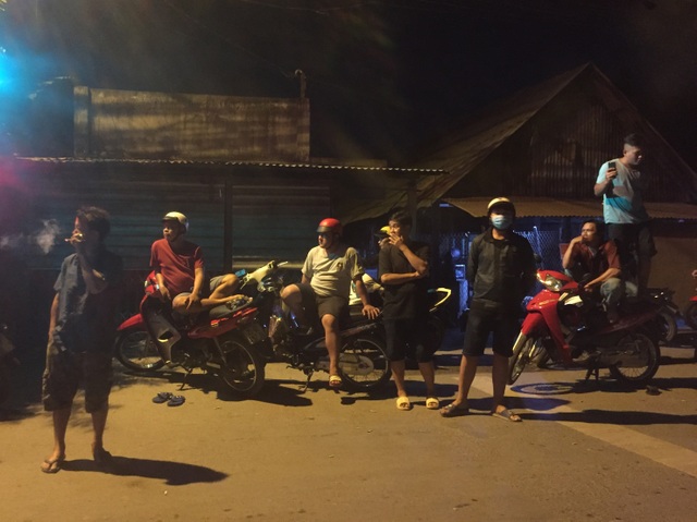 Người dân kể lại phút giây nghe tiếng súng nổ tiêu diệt Tuấn “khỉ” - 2 Người dân kể lại phút giây nghe tiếng súng nổ tiêu diệt Tuấn “khỉ” - 2