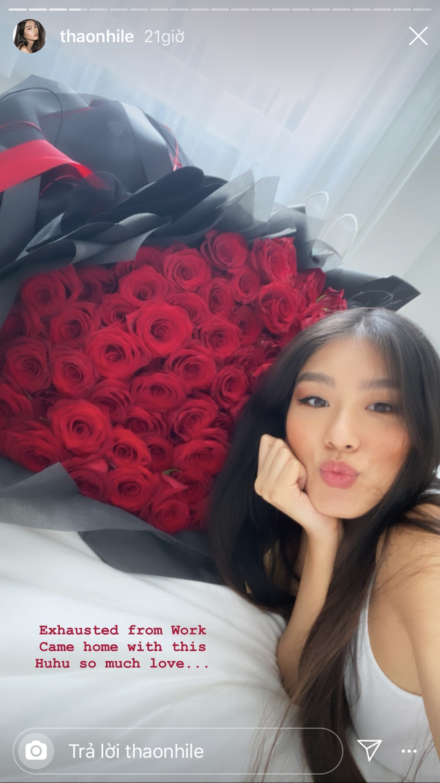 Hot girl đua nhau khoe quà Valentine đắt đỏ và hoành tráng - 2 Hot girl đua nhau khoe quà Valentine đắt đỏ và hoành tráng - 2