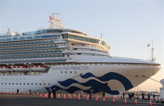 Lễ Tình nhân trên du thuyền bị cách ly Diamond Princess - 2