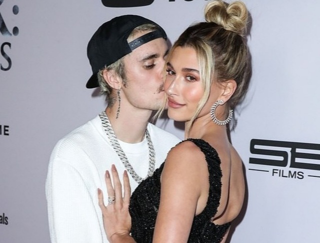 Hailey Bieber tiết lộ về cuộc sống vợ chồng - 5