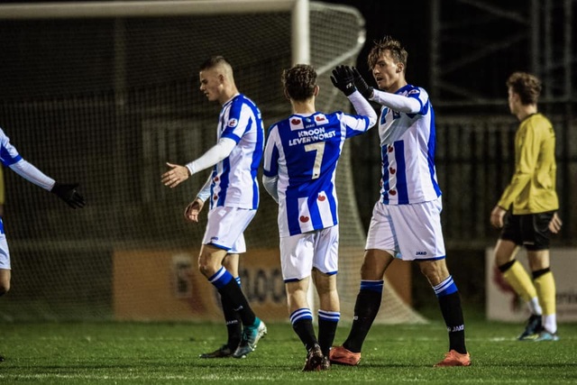 Văn Hậu góp công vào chiến thắng của đội trẻ Heerenveen - 1 Văn Hậu góp công vào chiến thắng của đội trẻ Heerenveen - 1