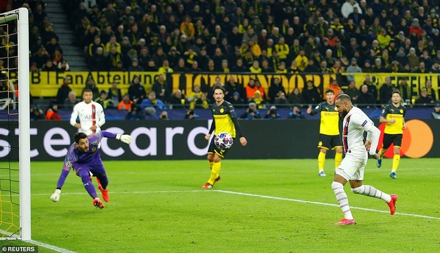 Haaland che mờ Neymar, Dortmund quật ngã PSG - 4