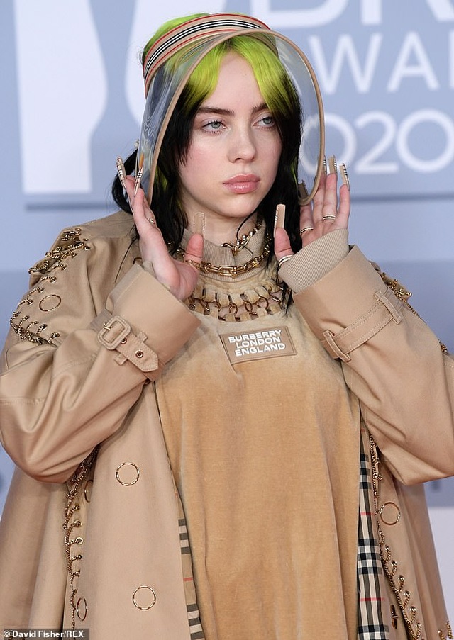 Gái bốn con Abbey Clancy siêu thon tái xuất - 5