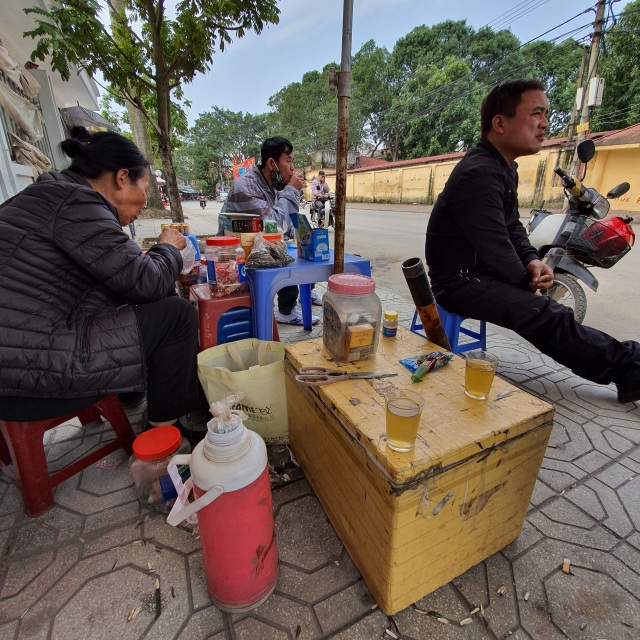 Chợ Ninh Hiệp vắng vẻ, tiểu thương ngồi chơi cả ngày vì không có hàng - 5 Chợ Ninh Hiệp vắng vẻ, tiểu thương ngồi chơi cả ngày vì không có hàng - 5