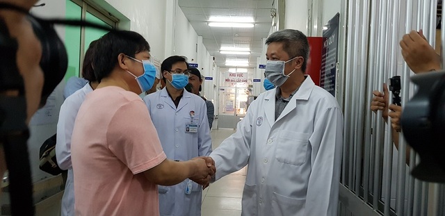 Không còn ca nhiễm, người cách ly giảm nhanh, Covid-19 bị đẩy lùi - 4 Không còn ca nhiễm, người cách ly giảm nhanh, Covid-19 bị đẩy lùi - 4