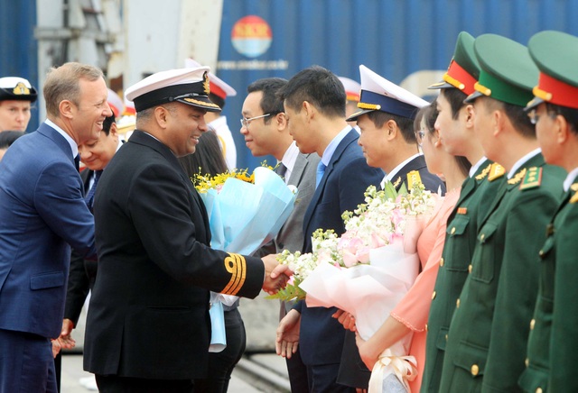 Đưa tàu thăm Việt Nam, Anh khẳng định cam kết tự do hàng hải - Ảnh minh hoạ 2